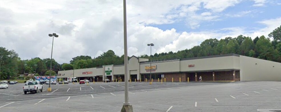 411-425 W A St, Newton, NC for lease - Building Photo - Image 2 of 3