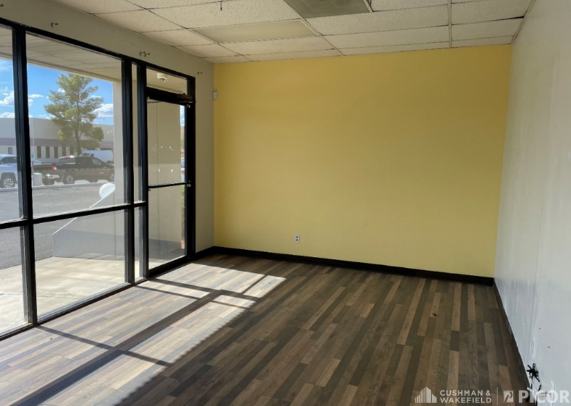 3819 S Evans Blvd, Tucson, AZ for lease - Interior Photo - Image 3 of 5