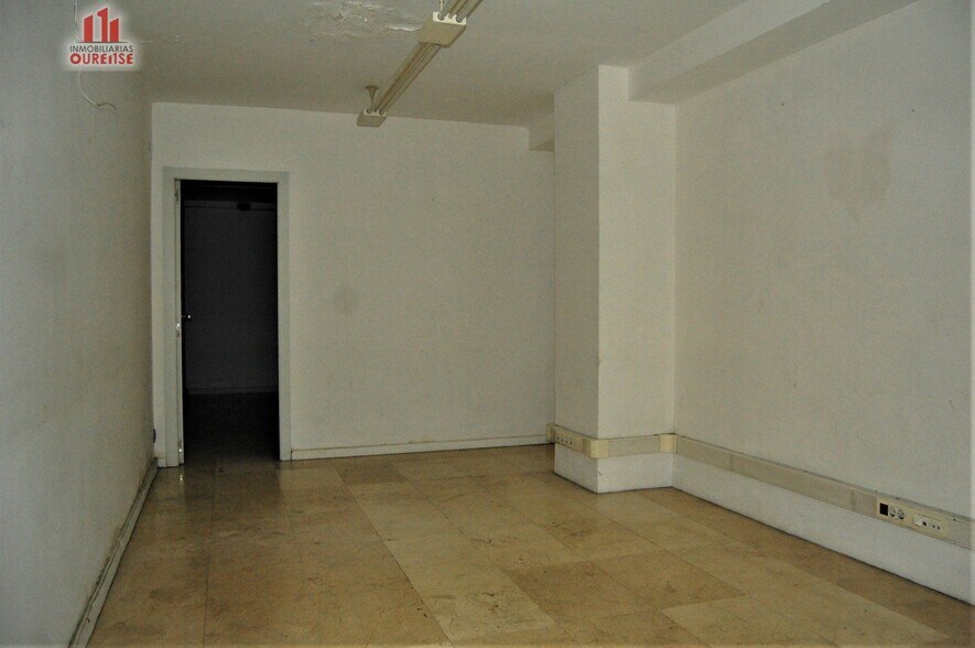 Retail in Ourense, Orense for lease - Building Photo - Image 3 of 3
