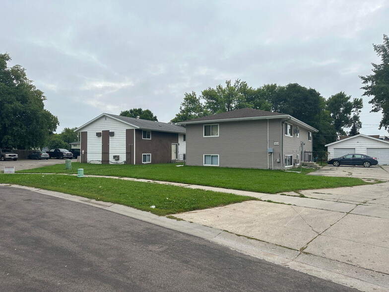 3002-3006 7 1/2 Ave N, Fargo, ND for sale - Building Photo - Image 1 of 6