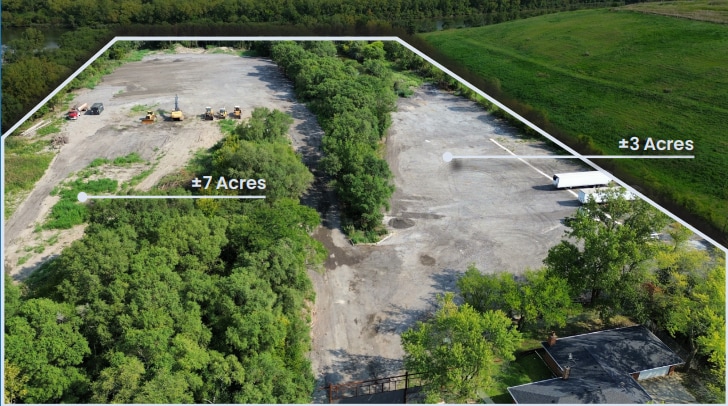 956 E 138th St, Chicago, IL for lease - Primary Photo - Image 2 of 17