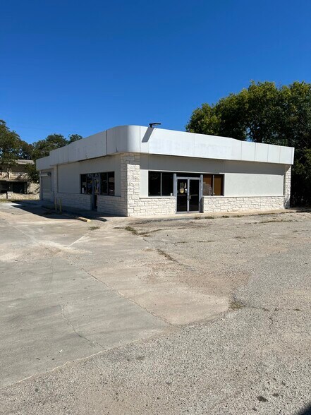48 Main St, Blanco, TX for sale - Primary Photo - Image 1 of 1