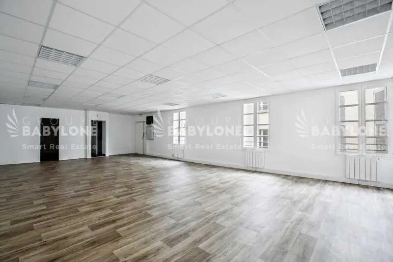 Office in Sèvres for lease - Building Photo - Image 1 of 13