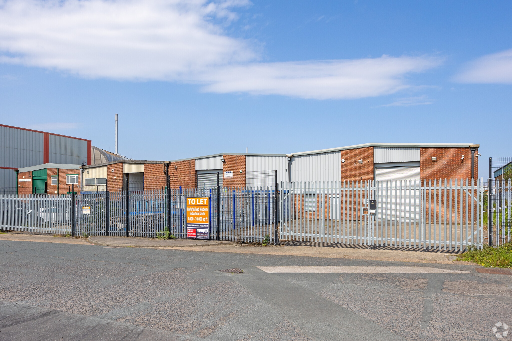 Felnex Clos, Leeds for sale Primary Photo- Image 1 of 1