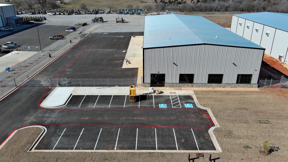 6801 Brooklyn Ct, Oklahoma City, OK for lease - Building Photo - Image 1 of 9