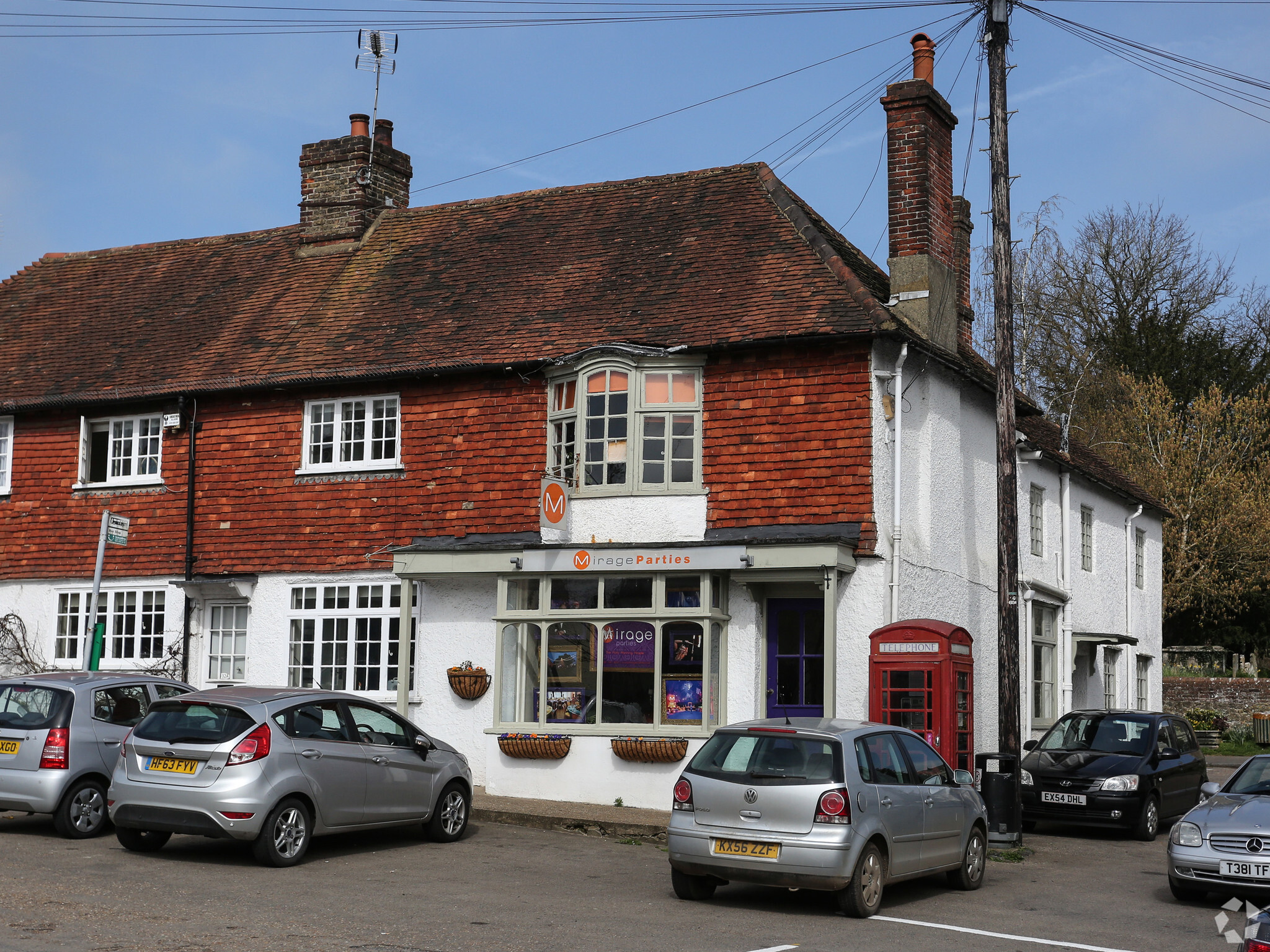 32 High St, Bletchingley for sale Building Photo- Image 1 of 3