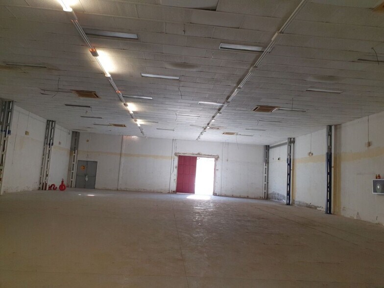 Industrial in SEVILLA for lease - Building Photo - Image 1 of 14