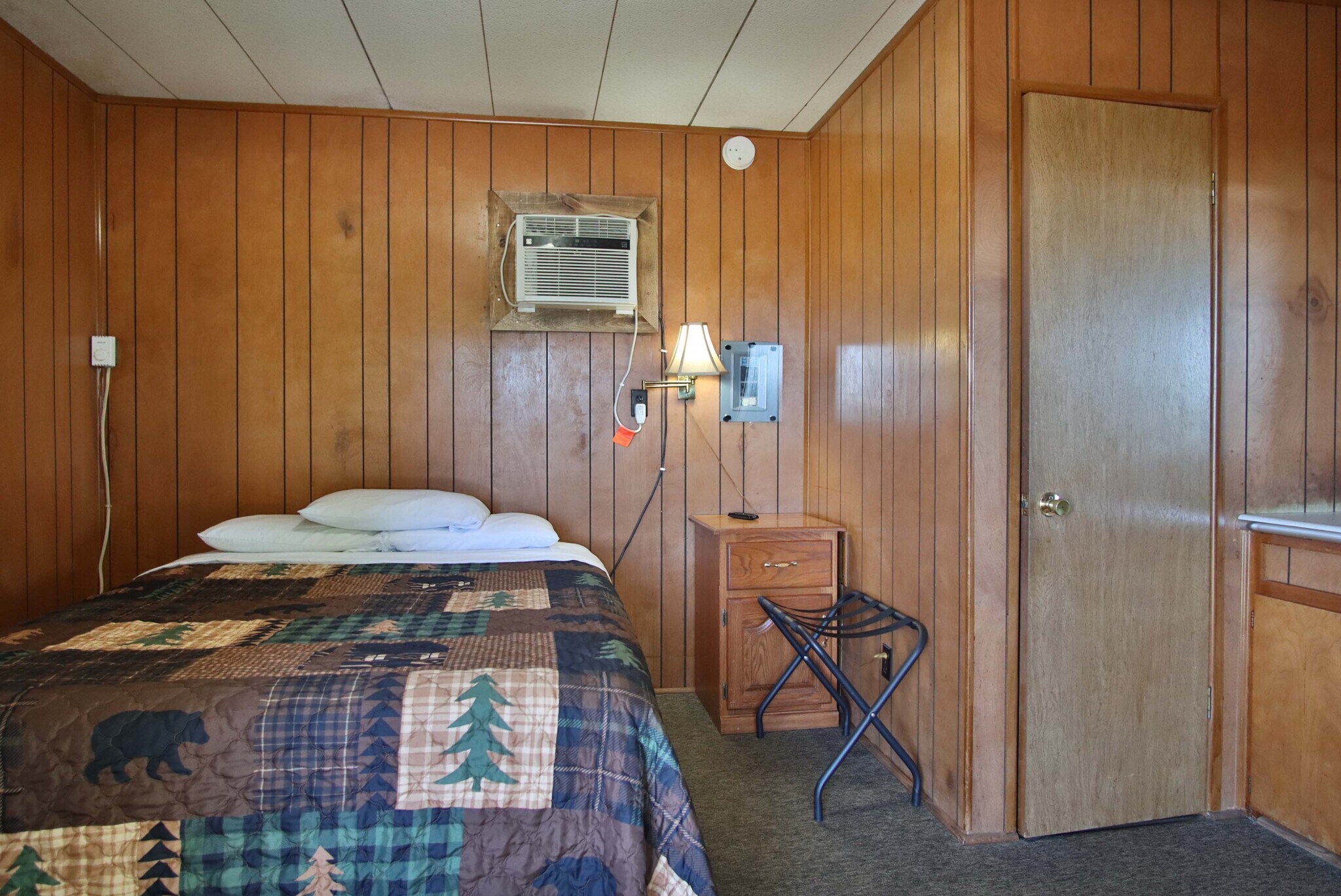 5 Southwinds Loop, Greenfield, MO 65661 Southwinds Motel