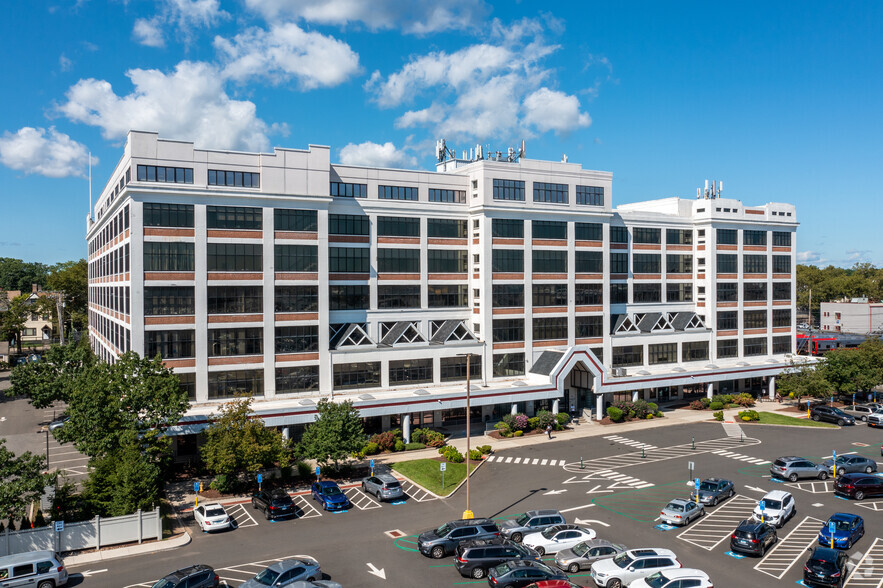 1 Long Wharf Dr, New Haven, CT for sale - Building Photo - Image 1 of 1