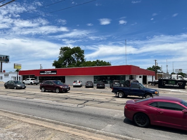 105 W Veterans Memorial Blvd, Killeen, TX for sale - Building Photo - Image 1 of 6