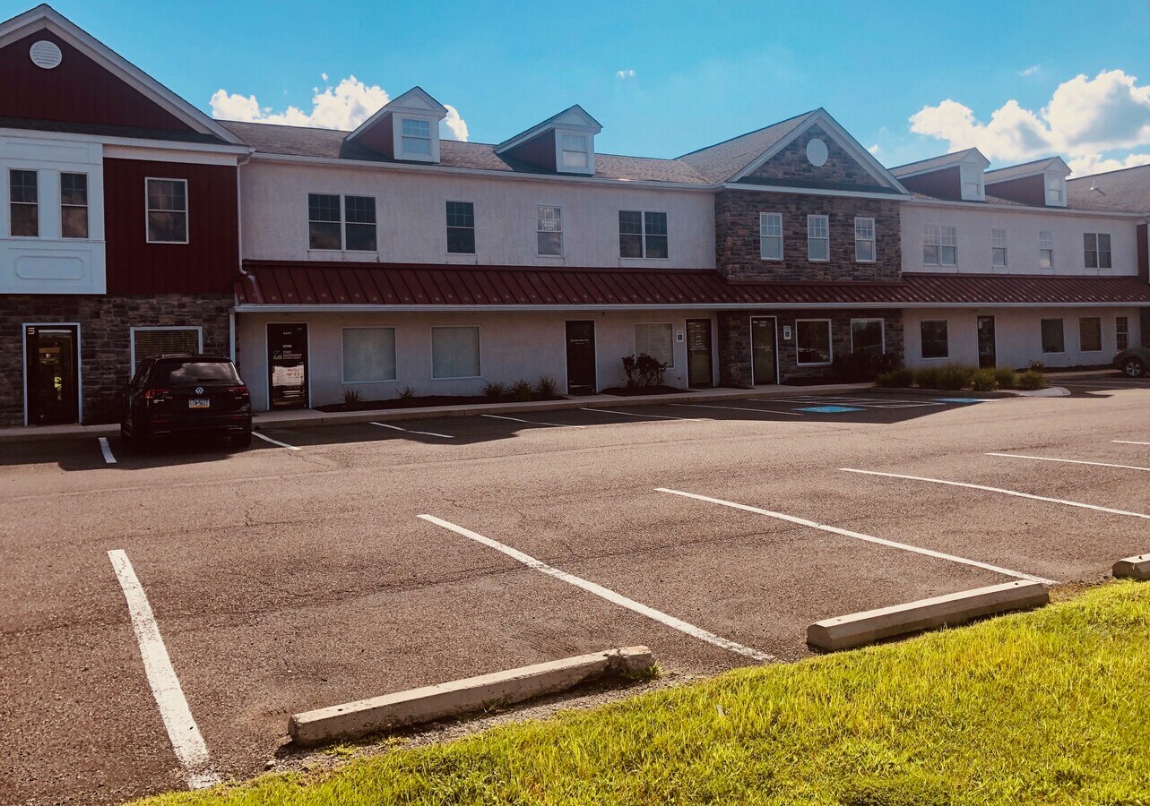 6055 Kellers Church Rd, Pipersville, PA 18947