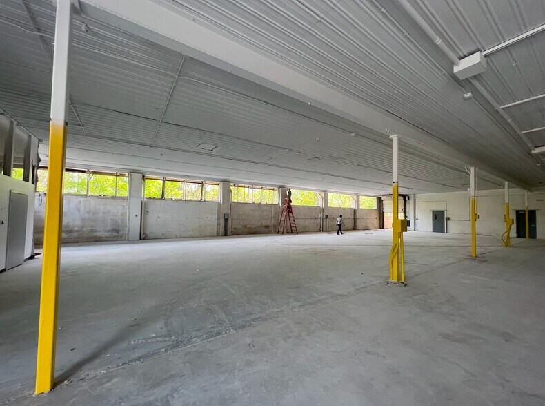 3701 Welsh Rd, Willow Grove, PA 19090 Willow Grove Industrial Center