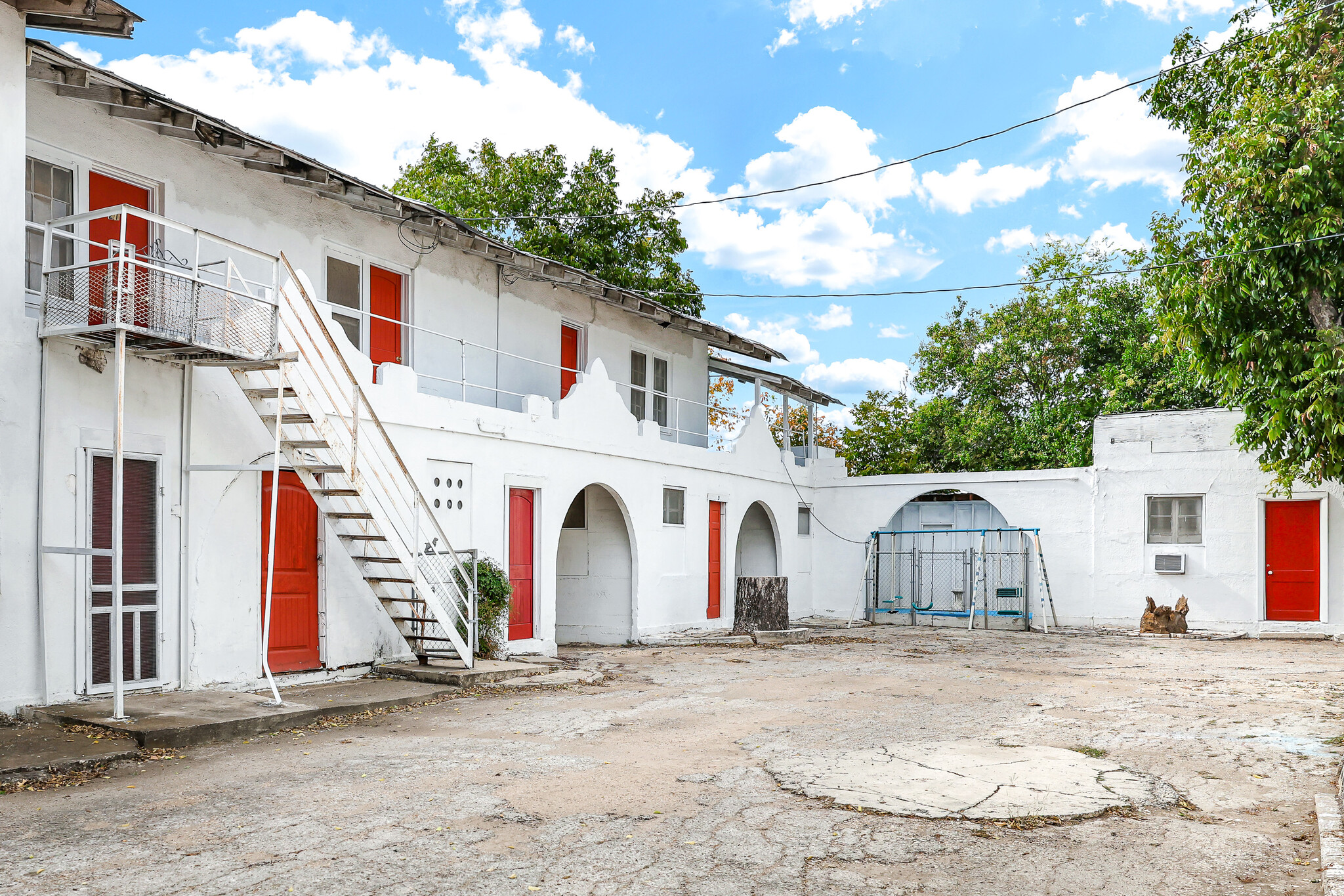 3517 Nogalitos, San Antonio, TX for sale Primary Photo- Image 1 of 35