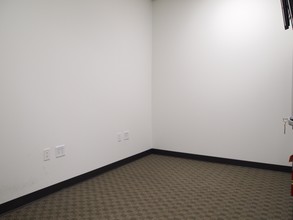 4916 Main St, Houston, TX for lease Interior Photo- Image 2 of 7