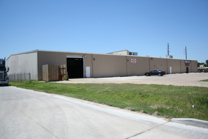 5007 E 3rd St, Katy, TX for lease - Building Photo - Image 3 of 3