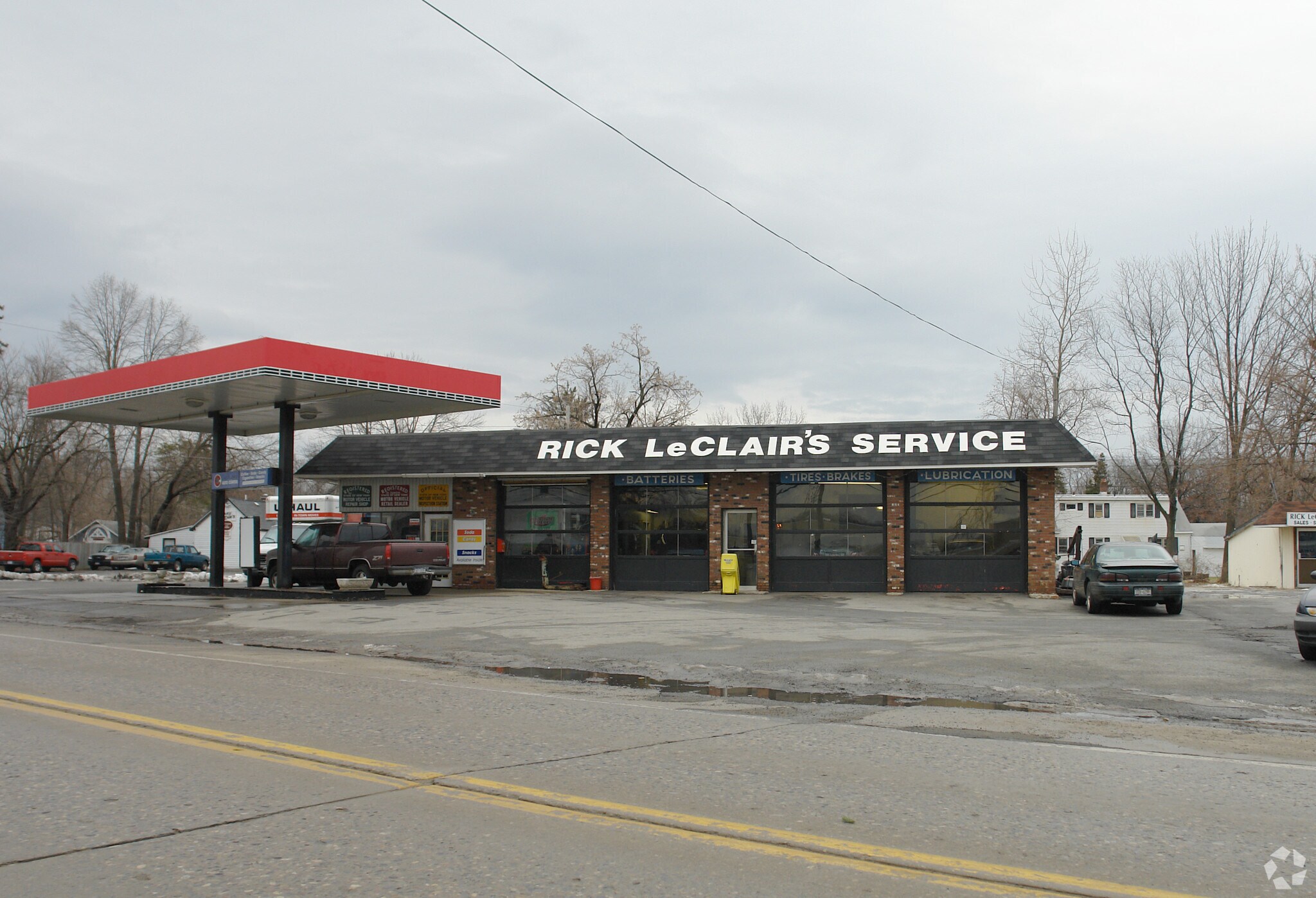 208 Sacandaga Rd, Scotia, NY for sale Primary Photo- Image 1 of 1