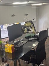 Office/Retail in Barcelona, Barcelona for lease Interior Photo- Image 2 of 20