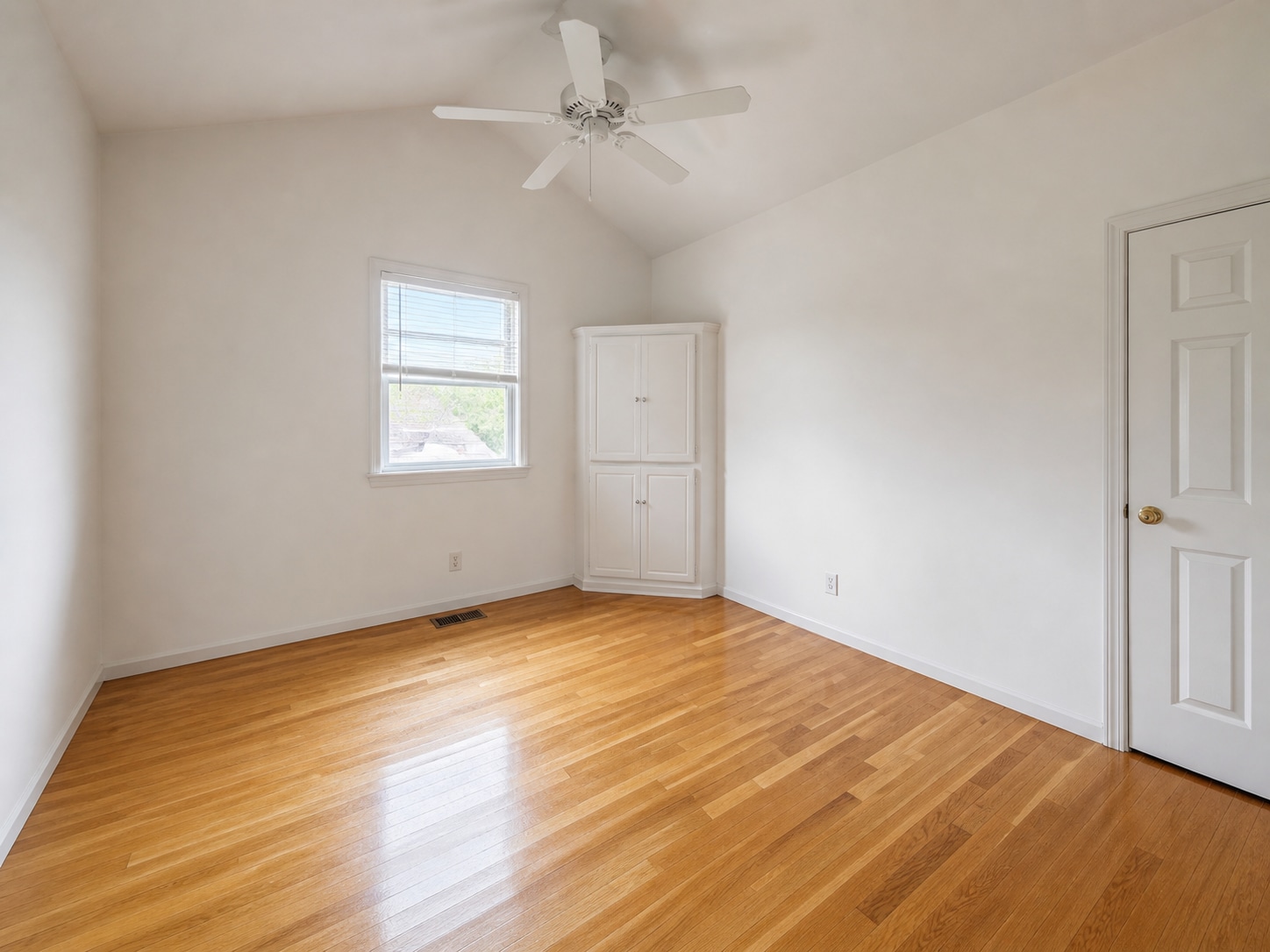 105 Washington St, North Easton, MA for lease Interior Photo- Image 1 of 2