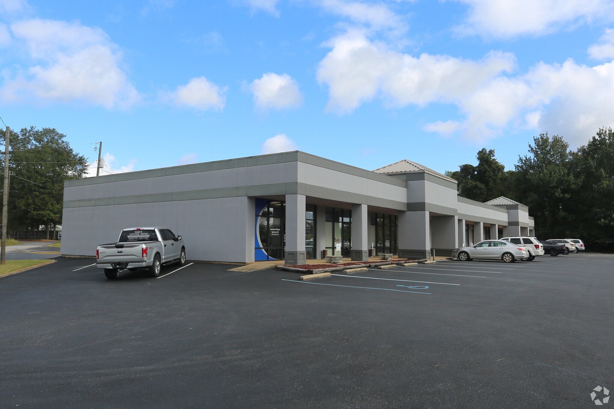 5300 Oak Tree Rd, Millbrook, AL for sale Primary Photo- Image 1 of 1