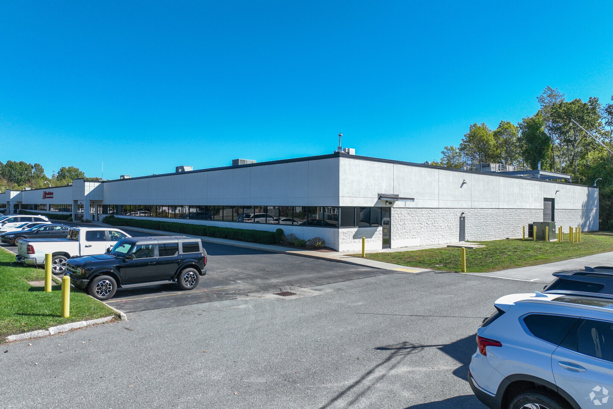 596 Lowell St, Methuen, MA for sale Primary Photo- Image 1 of 1