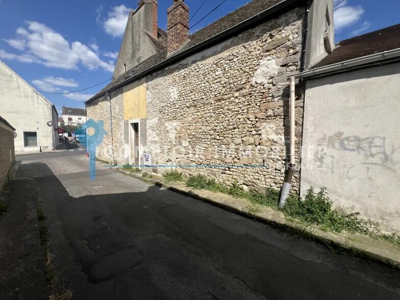 Retail in La Ferté-Alais for sale - Building Photo - Image 3 of 15