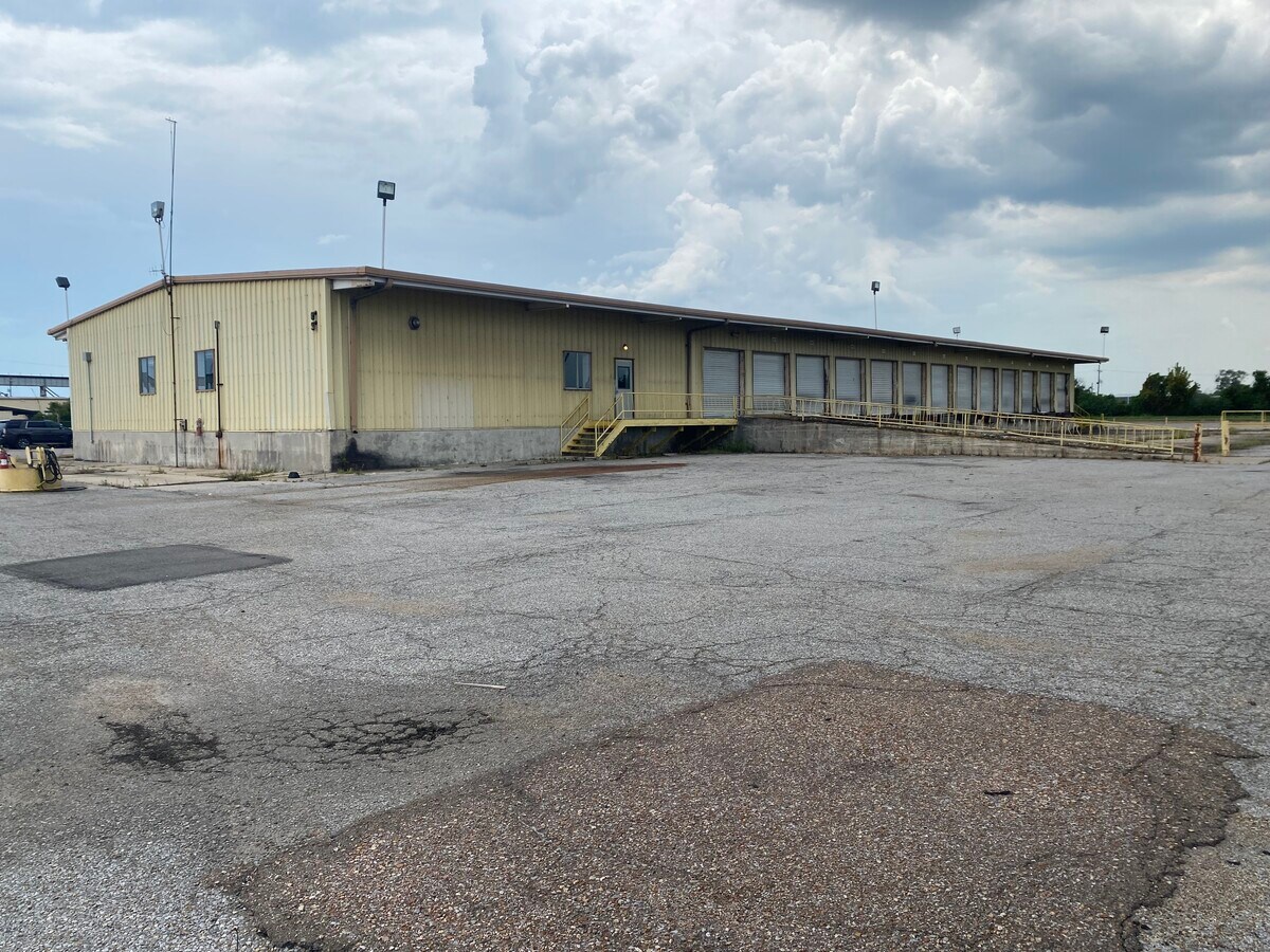 956 Hwy 190 W, Port Allen, LA 70767 Industrial for Sale