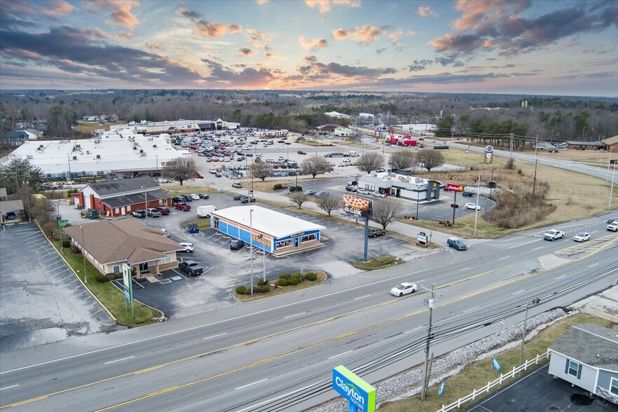 1307 West Ave, Crossville, TN for lease - Aerial - Image 1 of 8