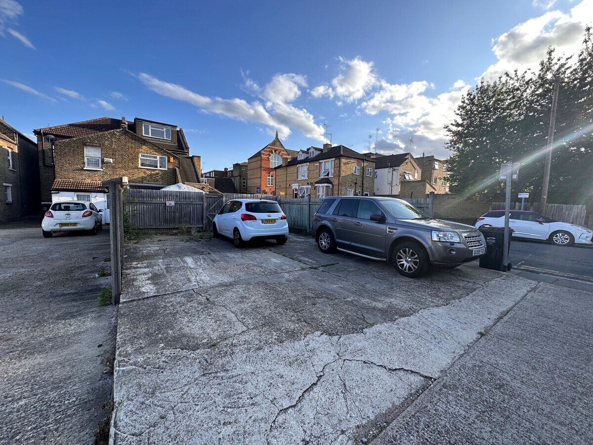 Essex Rd, Dartford, DA1 2AU Office for Sale