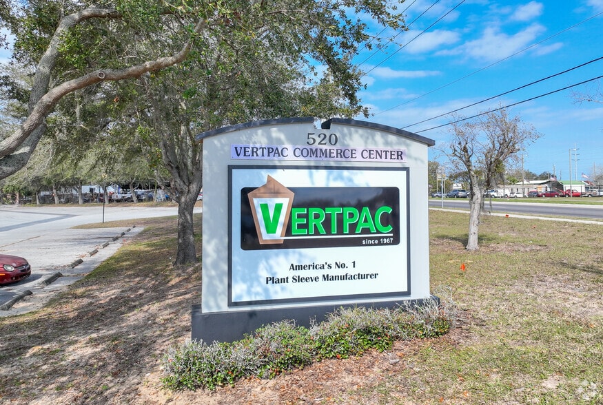 520 W Orange Blossom Trl, Apopka, FL for lease - Building Photo - Image 2 of 11