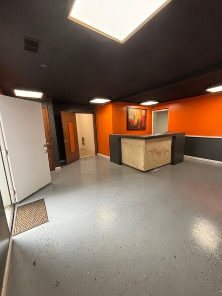 230 Skipjack Rd, Prince Frederick, MD for lease - Building Photo - Image 2 of 19