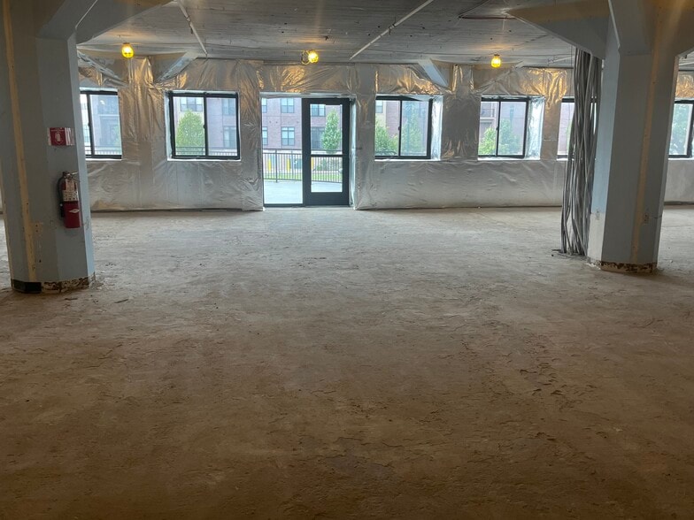 192 Erie Blvd, Schenectady, NY for lease - Interior Photo - Image 2 of 6