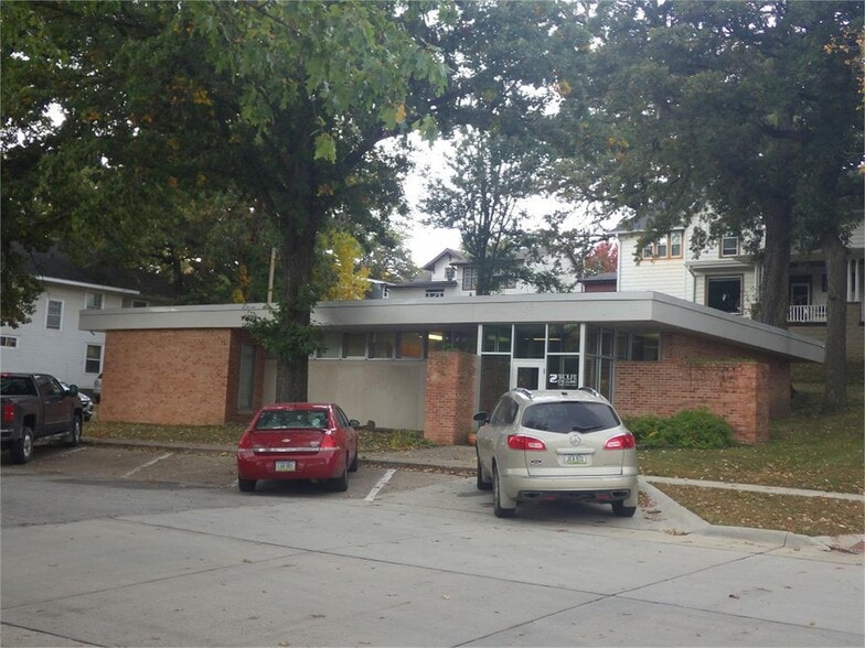 202 S 6th St, Sac City, IA for sale - Primary Photo - Image 1 of 1