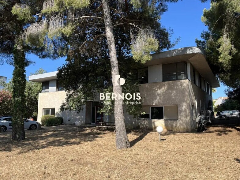 Office in La Seyne-sur-Mer for lease - Building Photo - Image 3 of 10