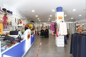 Retail in Galapagar, Madrid for lease Interior Photo- Image 1 of 5