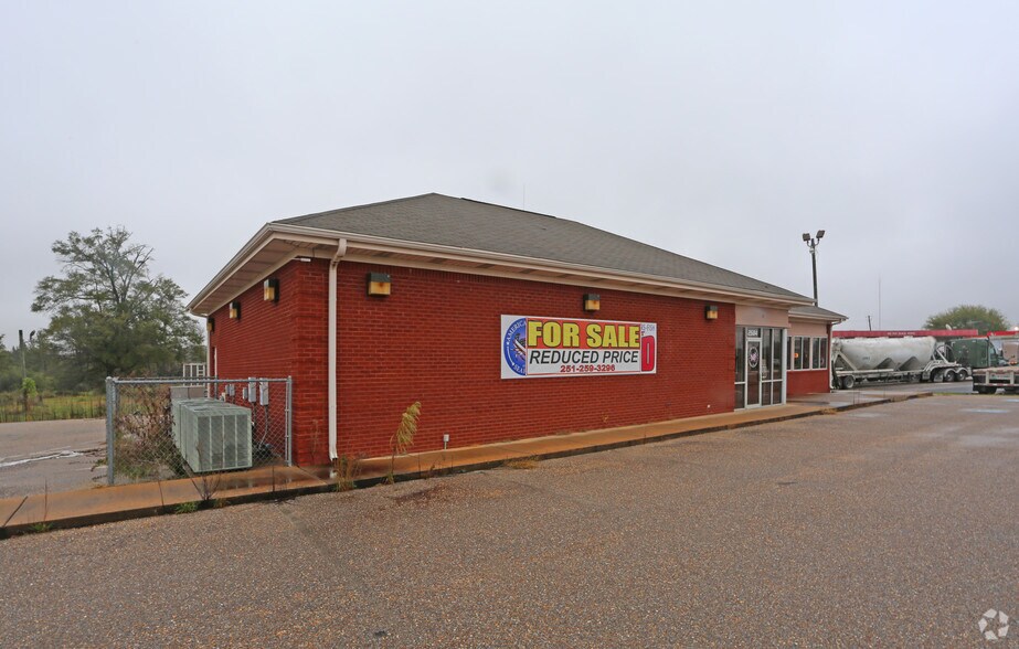 2584 Us-80 Hwy W, Selma, AL for sale - Primary Photo - Image 1 of 1
