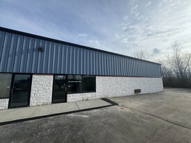 2211 S West Ave, Waukesha WI - Warehouse