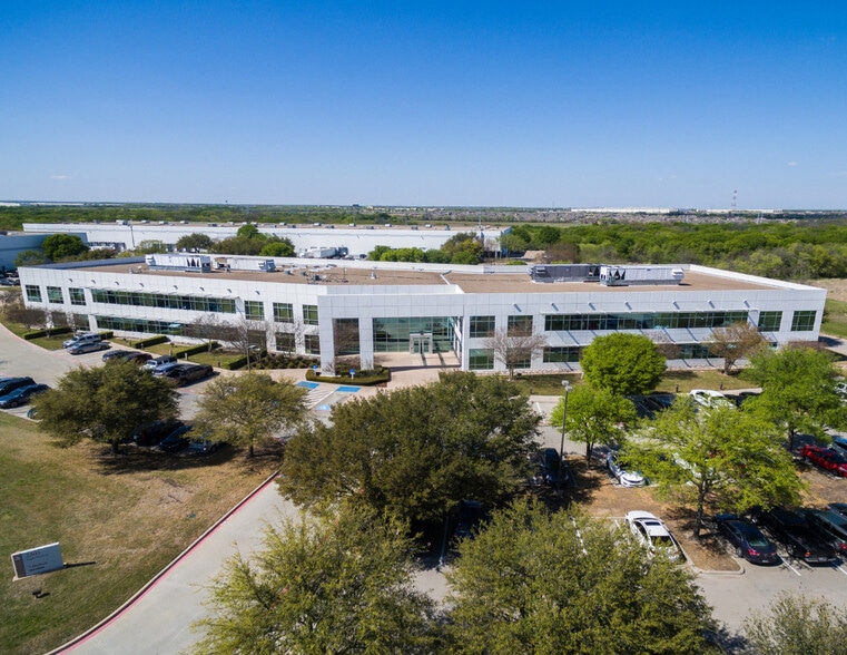 2301 Eagle Pky, Fort Worth, TX for sale - Building Photo - Image 1 of 14