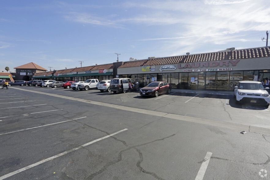 5936-5970 S Santa Fe Ave, Huntington Park, CA for lease - Building Photo - Image 3 of 5