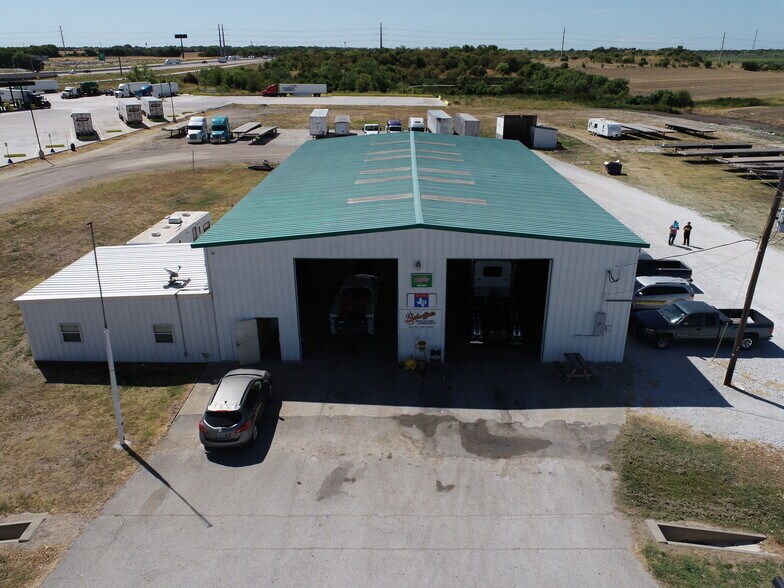3792 FM 1304, Abbott, TX for sale - Building Photo - Image 1 of 1