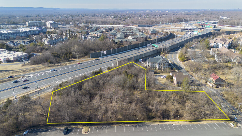 13933-13937 Braddock Rd, Centreville, VA for sale - Building Photo - Image 3 of 11