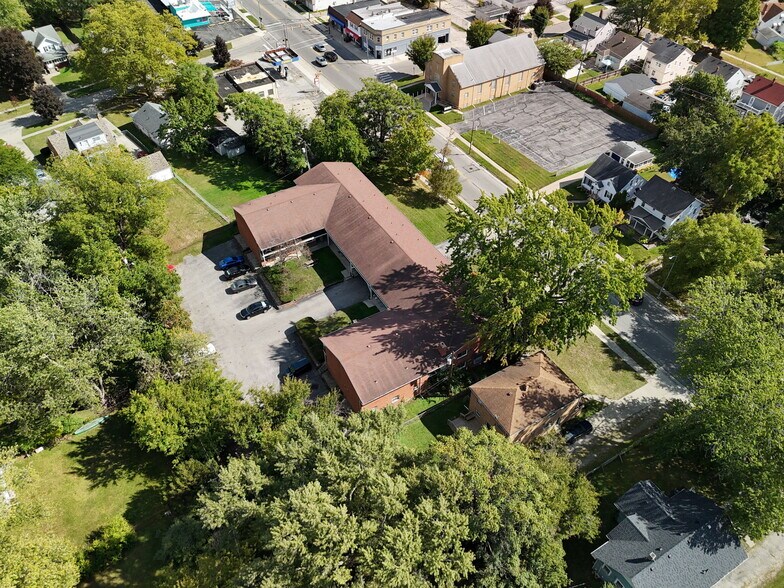 2144 W Sylvania Ave, Toledo, OH for sale - Building Photo - Image 2 of 6