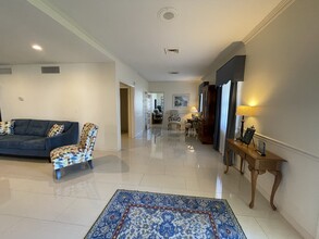 5750 Swift Rd, Sarasota, FL for lease Interior Photo- Image 2 of 7