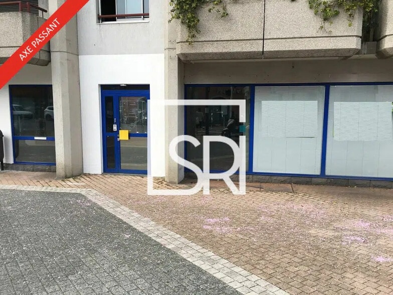Retail in Clermont-Ferrand for sale - Building Photo - Image 2 of 11