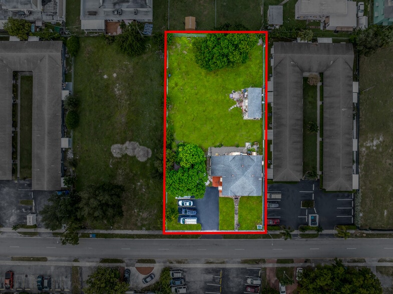 2443 Polk St, Hollywood, FL for sale - Building Photo - Image 3 of 10