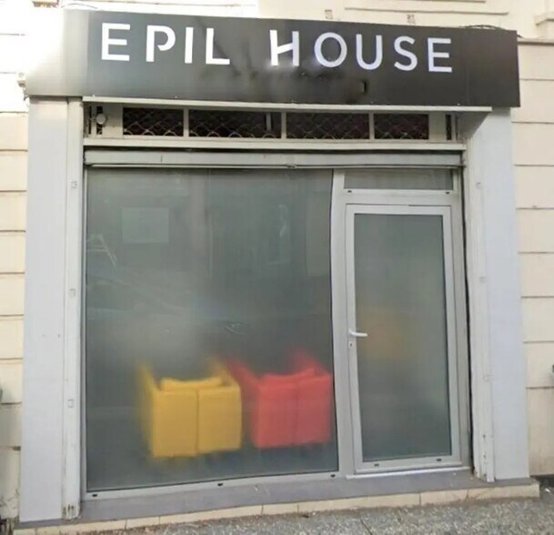 Retail in Mantes-la-Jolie for lease - Building Photo - Image 3 of 5