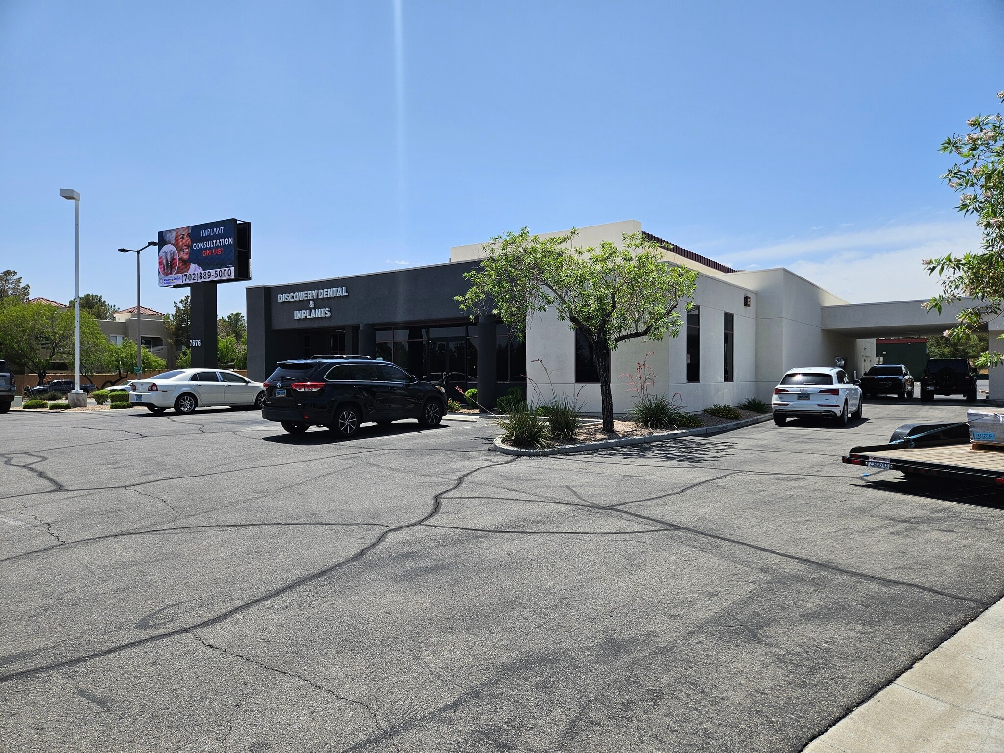 7676 W Lake Mead Blvd, Las Vegas, NV for lease Building Photo- Image 1 of 4