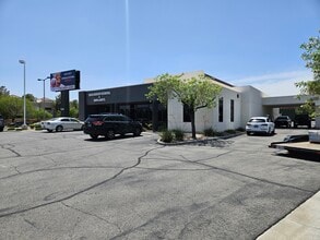 7676 W Lake Mead Blvd, Las Vegas, NV for lease Building Photo- Image 1 of 4