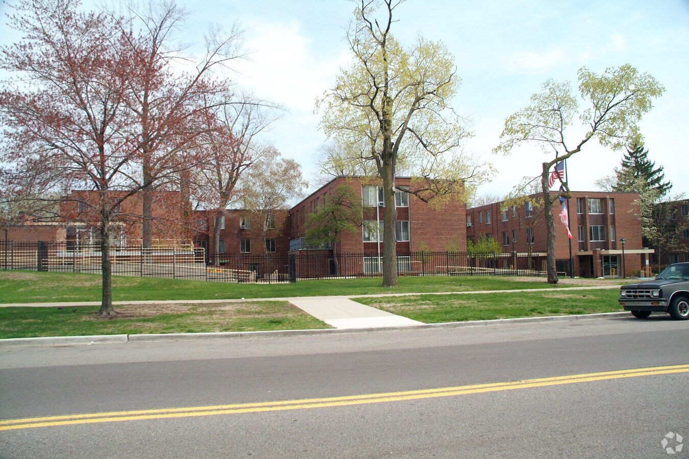 444484 E Grand Blvd, Detroit, MI 48207 Luther Haven Nursing Home