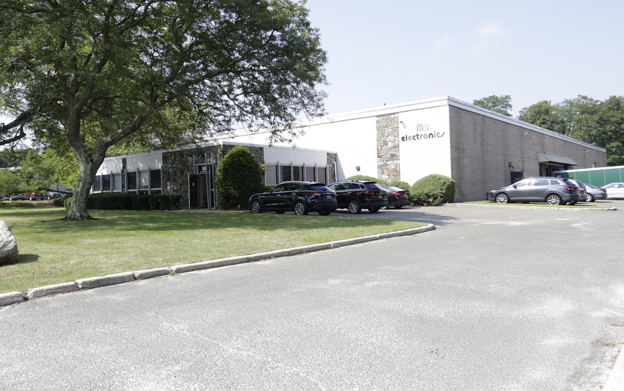 32 Ranick Rd, Hauppauge, NY for sale Building Photo- Image 1 of 1