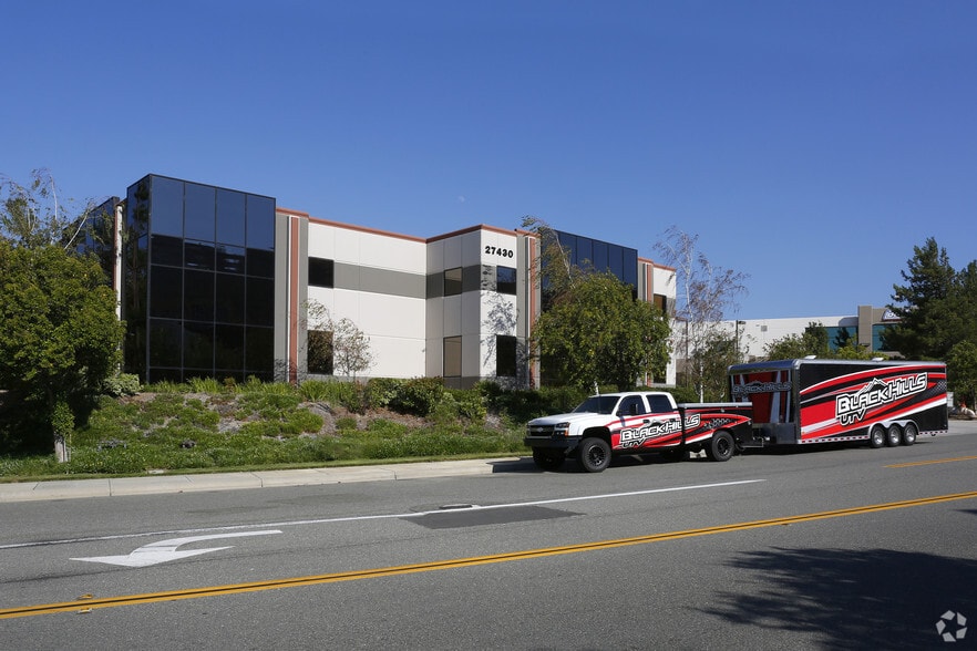 27430 Bostik Ct, Temecula, CA for lease - Building Photo - Image 3 of 4